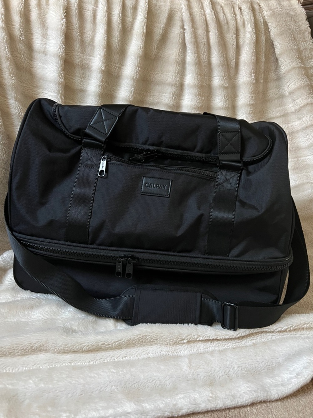 Calpak Stevyn Duffel with Shoe Compartment - Picture 3 of 8